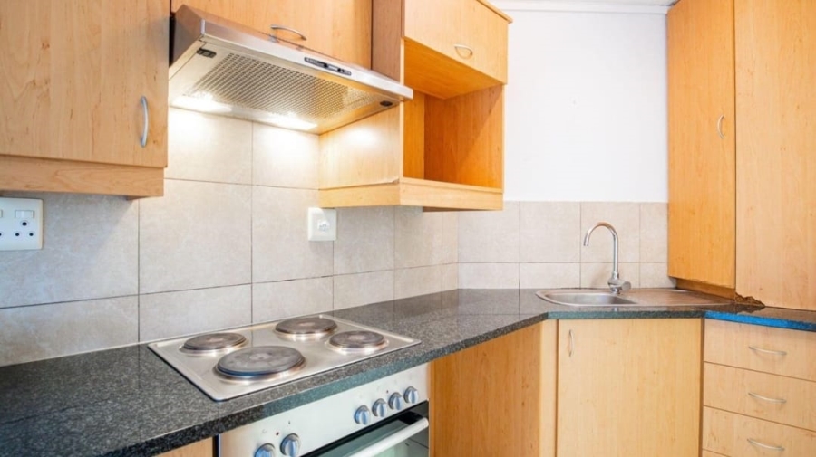 To Let 1 Bedroom Property for Rent in Wynberg Upper Western Cape